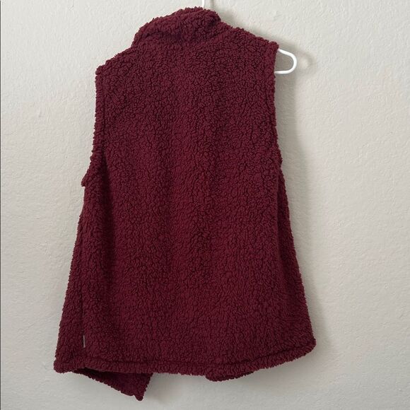 NWT Eddie Bauer Women's Maroon Sherpa Vest in Size M - Picture 4 of 8